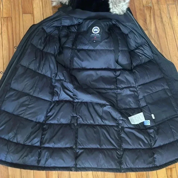 Canada goose black parka with real  fur trim hood kensington - Picture 11 of 15